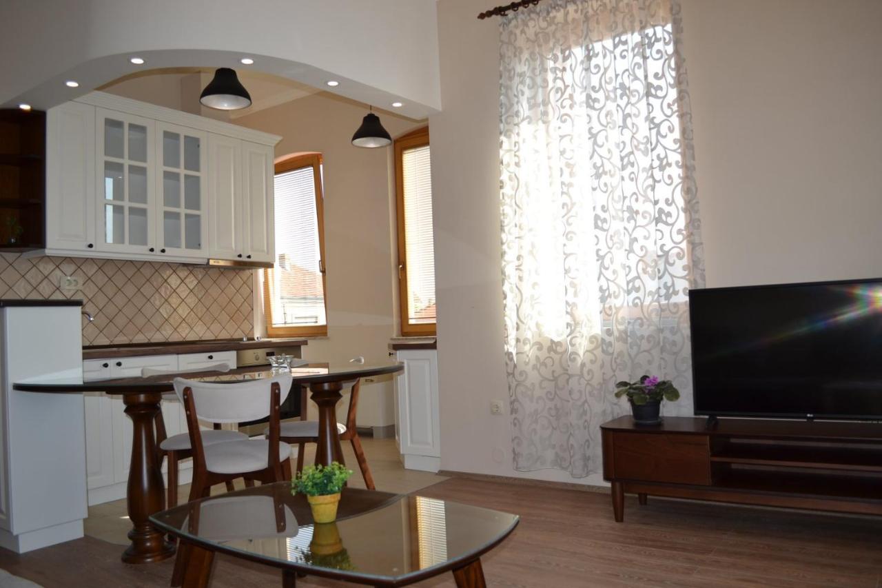 Chola Guest House Bitola Luaran gambar